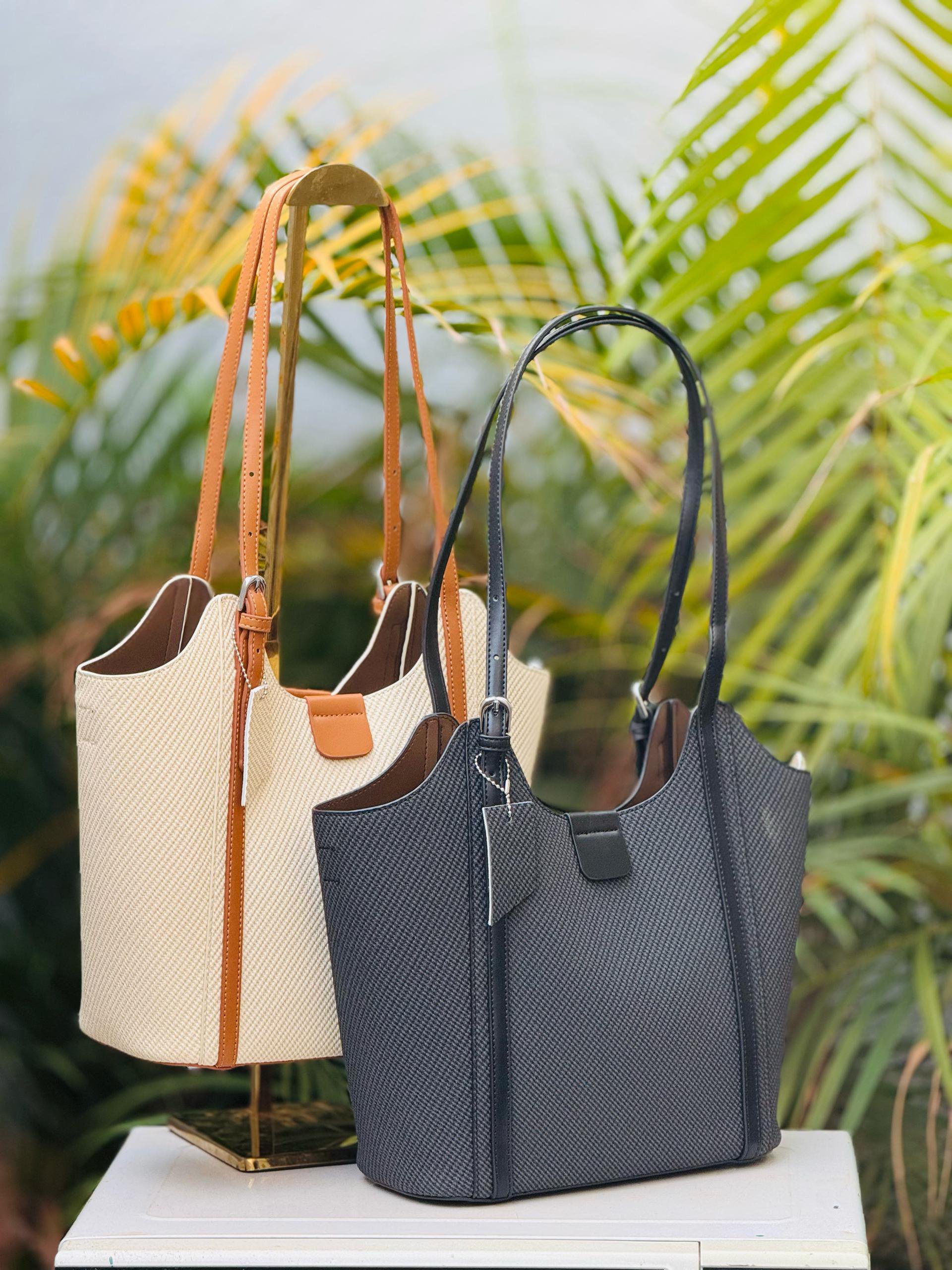 Large Raffia tote leather bag. - Image 2