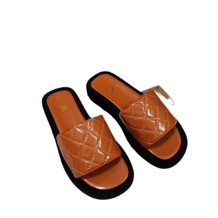 Ladies flat sandals - Image 4