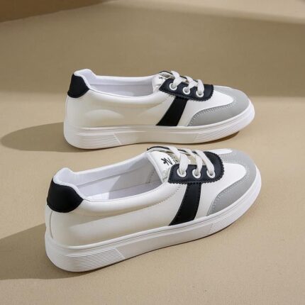 women's casual sneakers.